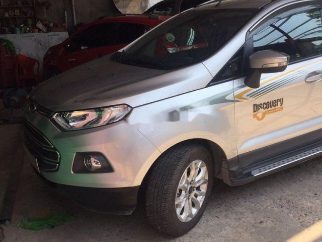 Cần bán xe Ford EcoSport Titanium sản xuất 2015, giá rất tốt