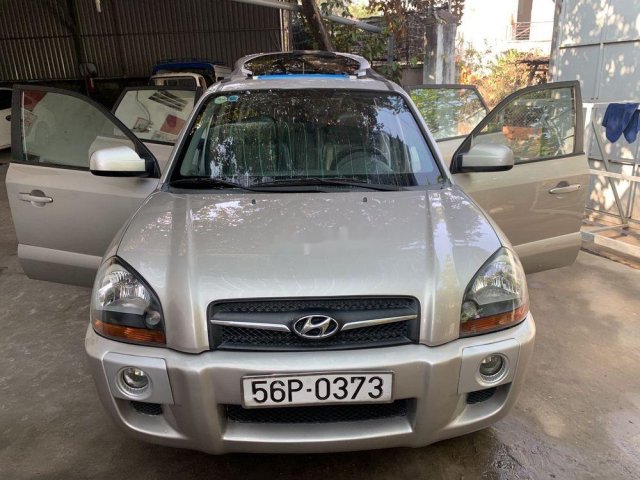 Cần bán xe Hyundai Tucson sản xuất năm 2009, nhập khẩu nguyên chiếc, 315tr