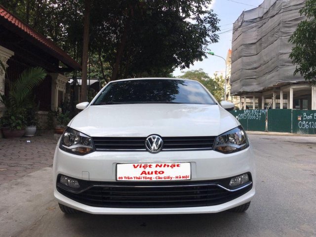 Bán Volkswagen Polo đời 2018, màu trắng, nhập khẩu nguyên chiếc, giá tốt