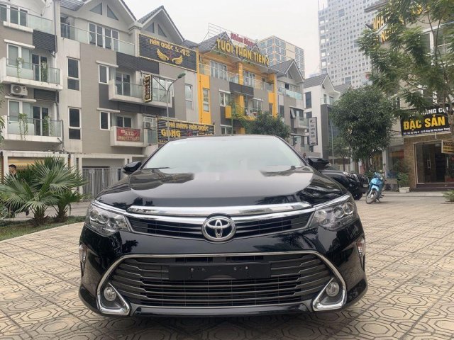 Bán xe Toyota Camry đời 2018, hỗ trợ trả góp 70%