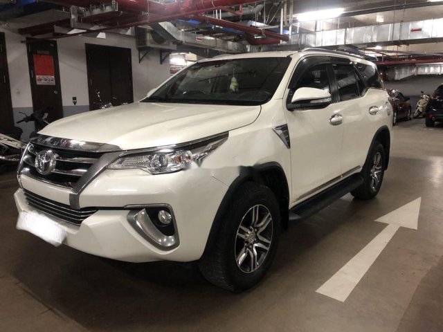 Bán ô tô Toyota Fortuner đời 2017, màu trắng, nhập khẩu nguyên chiếc giá cạnh tranh0