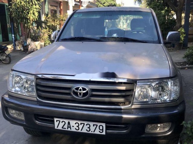 Bán xe Toyota Land Cruiser sản xuất năm 2002, màu bạc