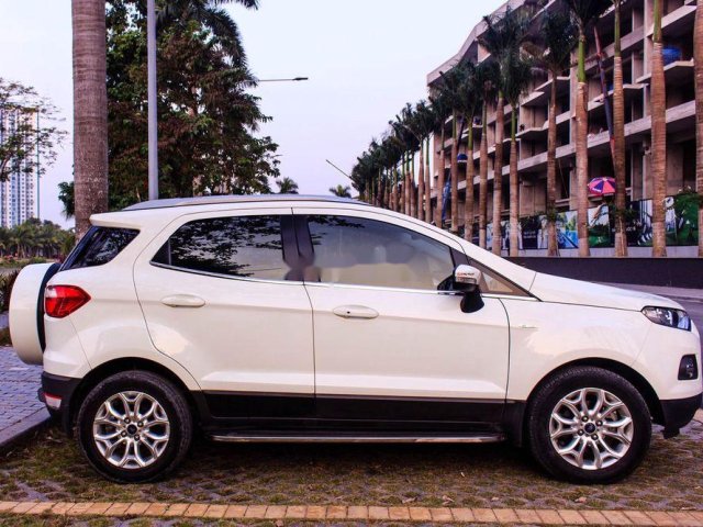 Cần bán lại xe Ford EcoSport Titanium 2015, màu trắng chính chủ