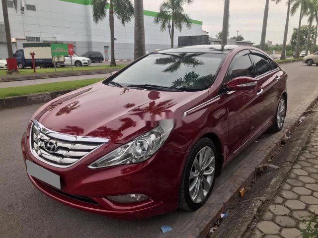 Cần bán Hyundai Sonata đời 2011, màu đỏ, nhập khẩu xe gia đình, 456tr0