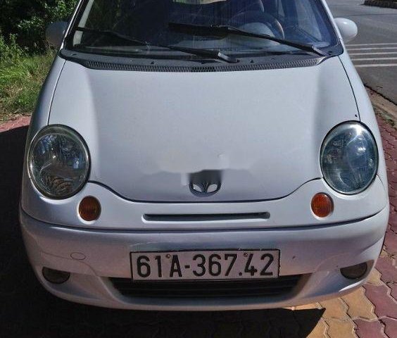 Cần bán xe Daewoo Matiz SE sản xuất năm 2004, màu trắng