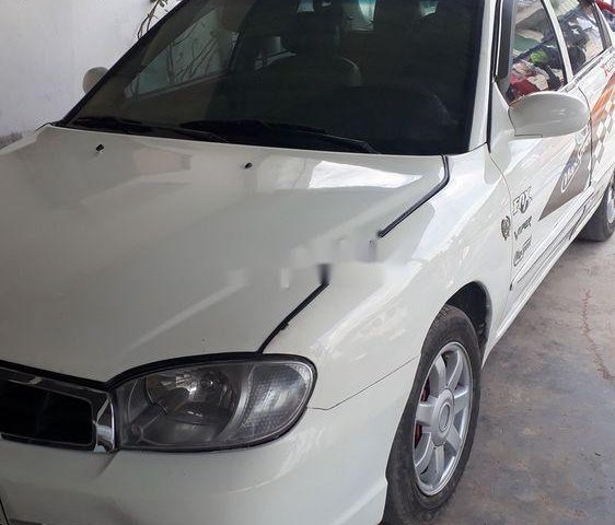 Cần bán Kia Spectra đời 2003, màu trắng