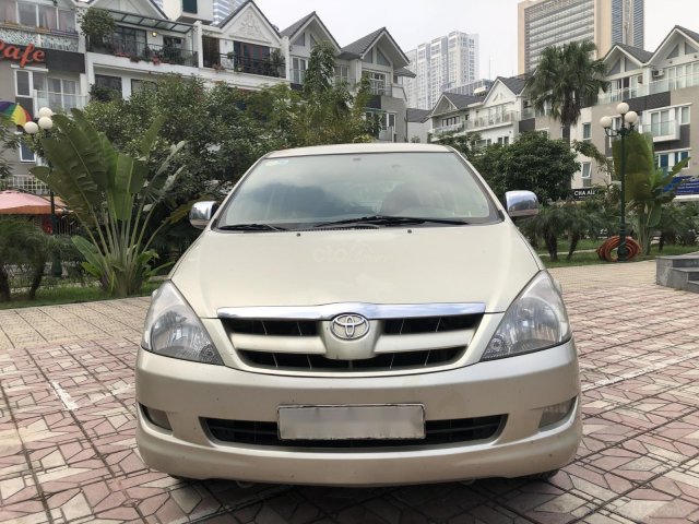 Cần bán lại xe Toyota Innova MT sản xuất năm 2008, màu kem be, xe chính chủ, giá vô cùng thấp