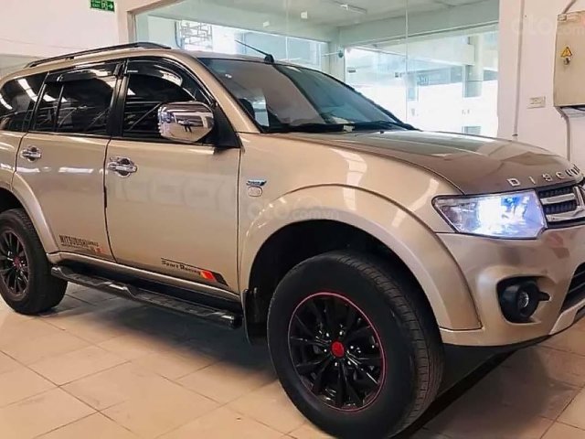 Cần bán xe Mitsubishi Pajero Sport D 4x2 MT đời 2016, màu vàng  