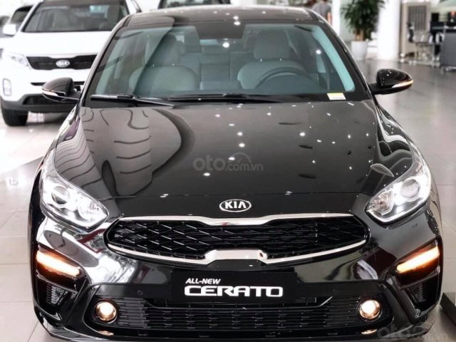 Bán Kia Cerato 1.6 MT sản xuất năm 2019, màu đen, giá 559tr