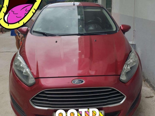 Cần bán xe Ford Fiesta năm sản xuất 2015, nhập khẩu0