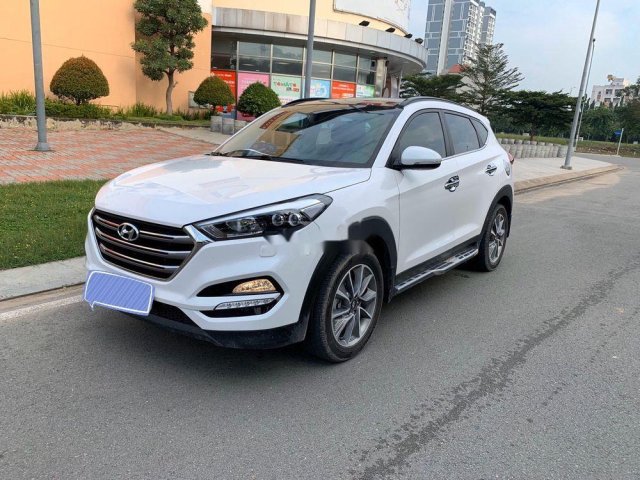 Cần bán xe cũ Hyundai Tucson đời 2018, giá tốt