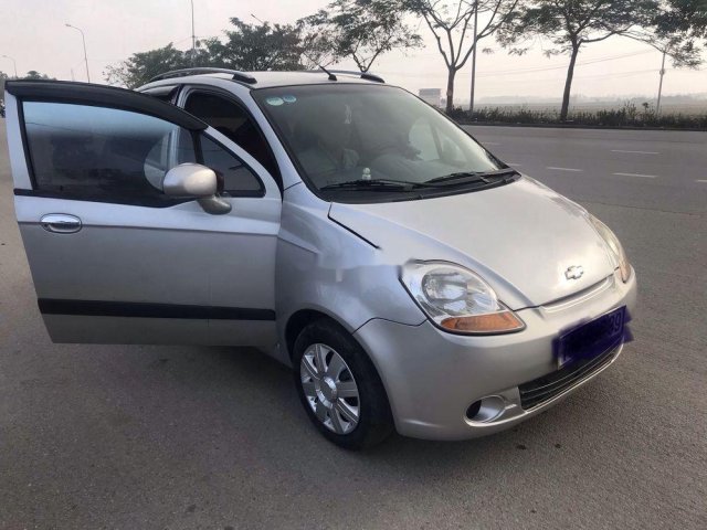 Cần bán Chevrolet Spark sản xuất năm 2010, nhập khẩu nguyên chiếc0