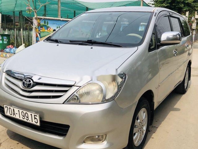 Bán Toyota Innova đời 2009, màu bạc, nhập khẩu0