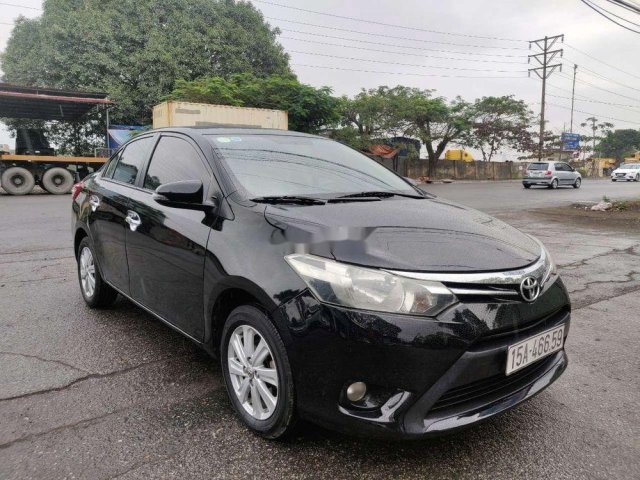 Cần bán gấp Toyota Vios sản xuất 2014, màu đen, số sàn