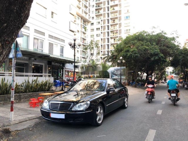 Cần bán lại xe Mercedes S500 đời 2004, xe nhập, giá 450tr0