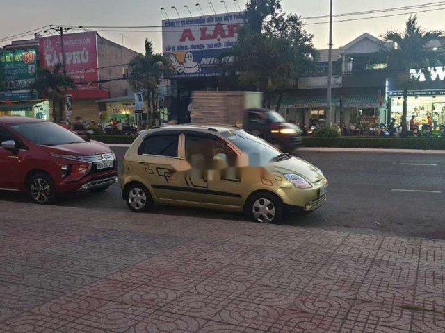 Cần bán Chevrolet Spark sản xuất 2011 giá cạnh tranh0