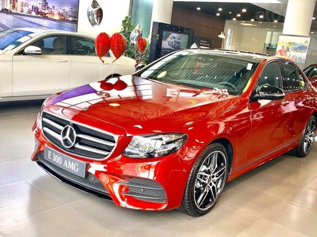 Giá bán và khuyến mãi E300 AMG 2020, giá lăn bánh tốt nhất, giảm tiền mặt, tặng bảo hiểm. LH: 0902 342 3190