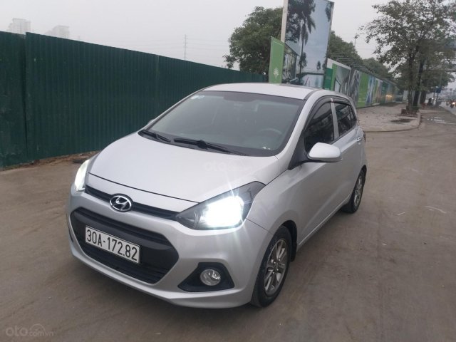 Bán Hyundai Grand i10 sản xuất 2015, màu bạc nhập khẩu giá 268 triệu đồng0