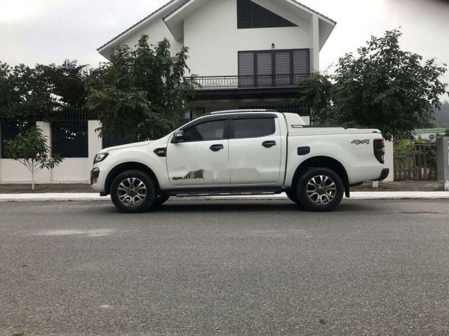 Bán Ford Ranger Wildtrak 3.2 đời 2016, màu trắng, nhập khẩu nguyên chiếc, 715 triệu0