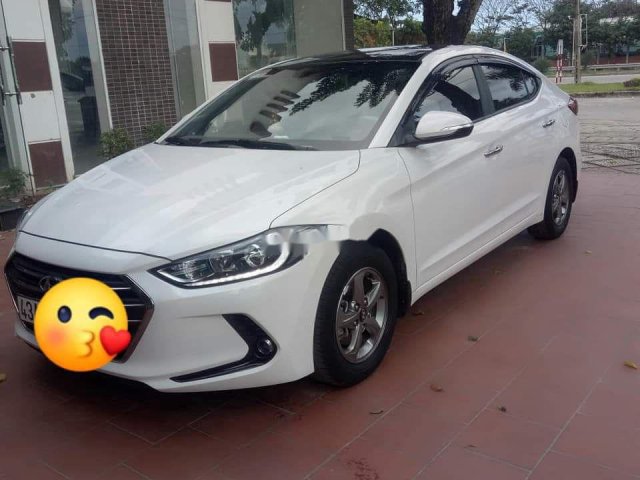 Bán Hyundai Elantra 2017, màu trắng, nhập khẩu như mới0