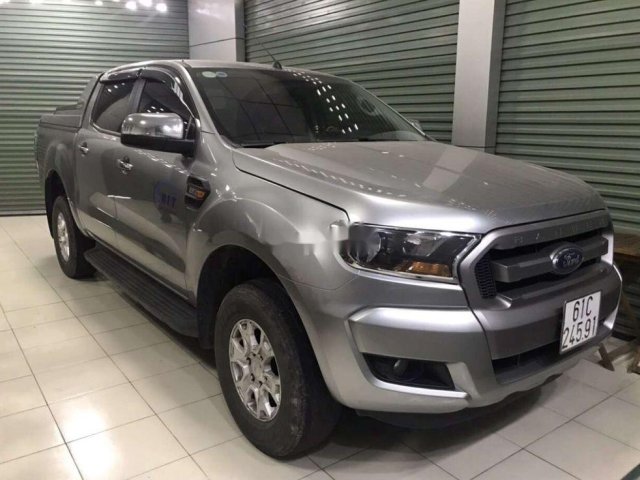 Cần bán xe Ford Ranger đời 2016, màu xám, xe nhập số tự động0