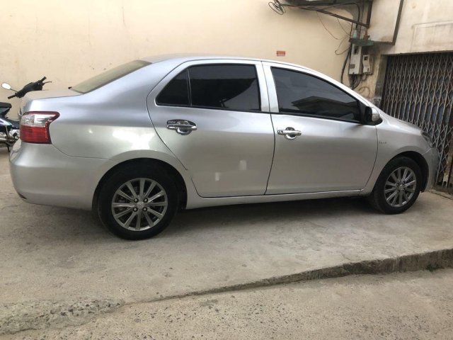 Bán ô tô Toyota Vios năm sản xuất 2013, màu bạc0