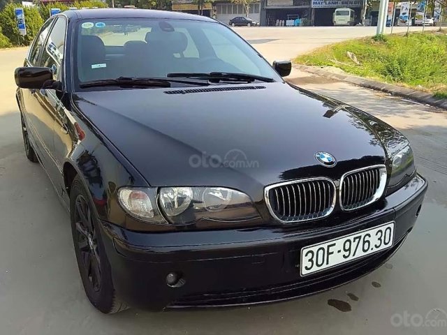 Bán BMW 3 Series đời 2004, màu đen, chính chủ, 180 triệu