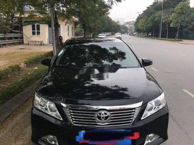 Cần bán lại xe Toyota Camry năm sản xuất 2014, giá chỉ 750 triệu0