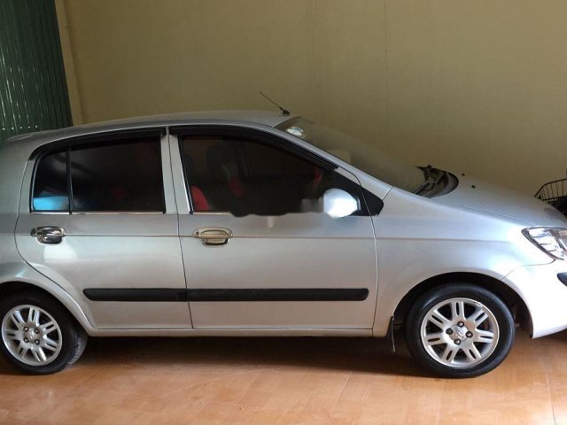 Cần bán gấp Hyundai Getz đời 2008, màu bạc, xe nhập0