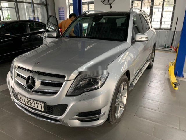 Bán xe Mercedes GLK 220 4 matic năm 2013, màu bạc chính chủ, 910tr0