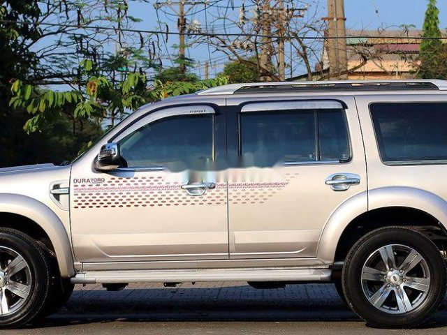 Cần bán xe Ford Everest sản xuất năm 2010 số tự động, 485tr0