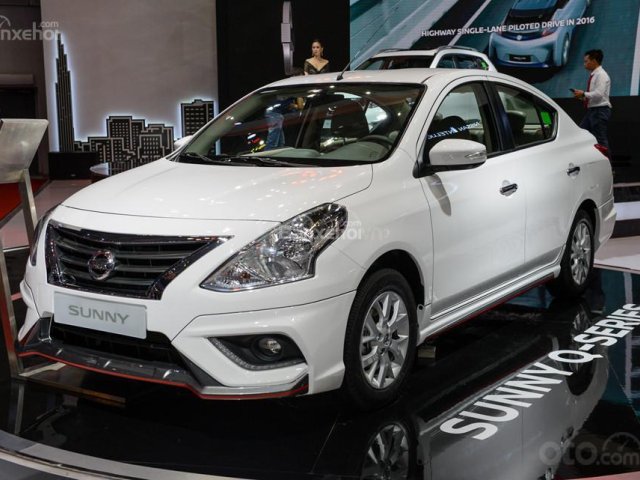 Xả tồn kho Nissan Sunny XV Q-siries0