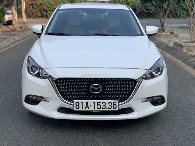 Bán Mazda 3 đời 2018, màu trắng xe gia đình, giá tốt0