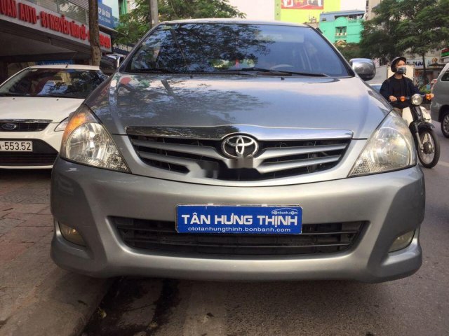 Cần bán Toyota Innova 2.0G sản xuất năm 2011, màu xám, giá chỉ 395 triệu0