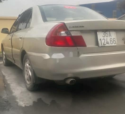 Cần bán lại xe Mitsubishi Lancer năm 2000