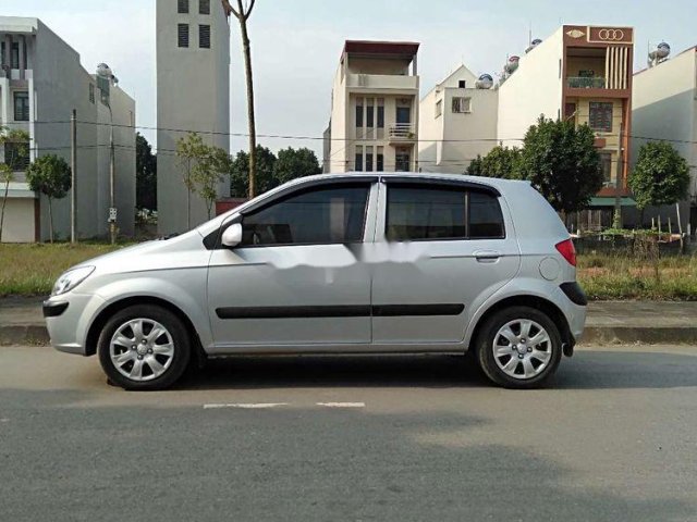 Bán xe Hyundai Getz năm sản xuất 2010, màu bạc, giá chỉ 215 triệu0