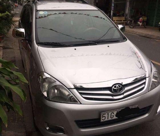 Cần bán gấp Toyota Innova G năm sản xuất 2009, giá 315tr0