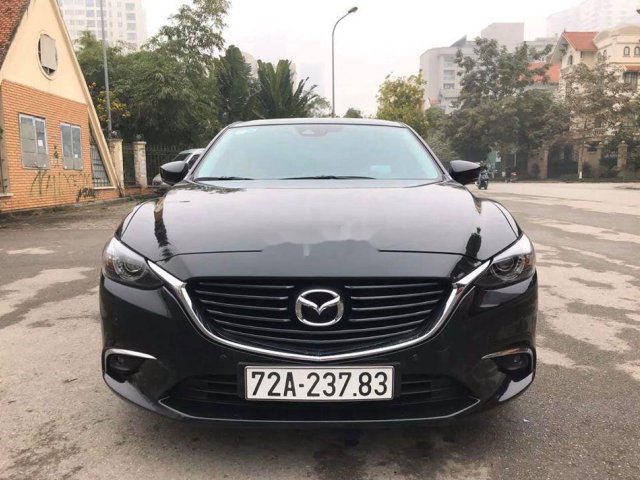 Cần bán Mazda 6 2.0 Premium năm sản xuất 2017, màu đen giá cạnh tranh