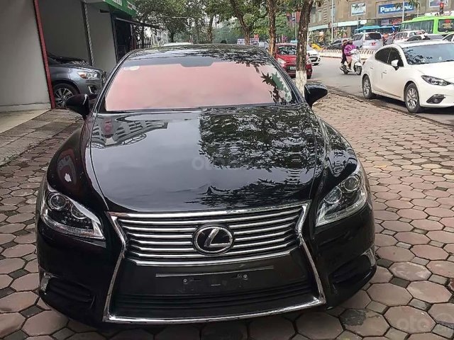 Cần bán xe Lexus LS sản xuất năm 2015, màu đen, nhập khẩu chính chủ