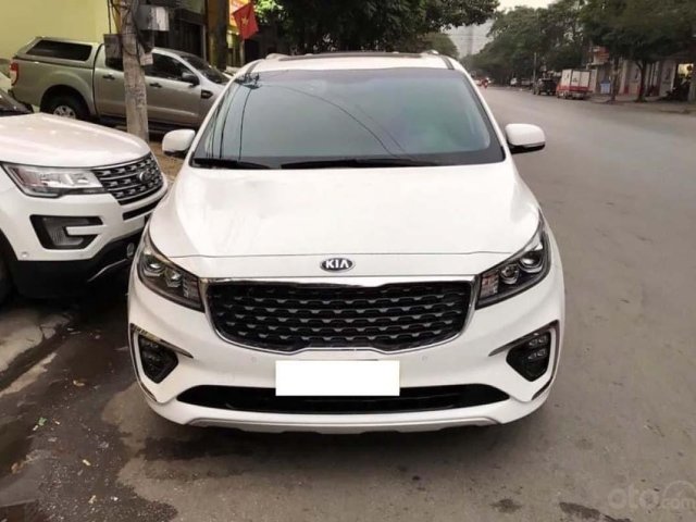 Bán xe Kia Sedona sản xuất 2018, màu trắng số tự động0