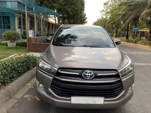 Cần bán Toyota Innova G đời 2017, hai màu