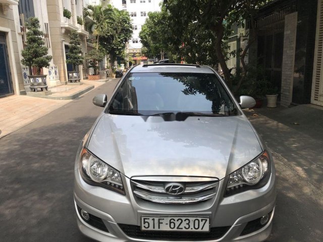 Bán xe Hyundai Avante đời 2014, màu bạc số tự động, 410tr