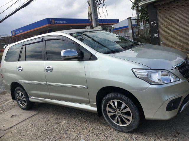 Cần bán Toyota Innova năm sản xuất 20080