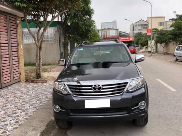 Cần bán xe Toyota Fortuner đời 2016 số sàn, giá 719tr0