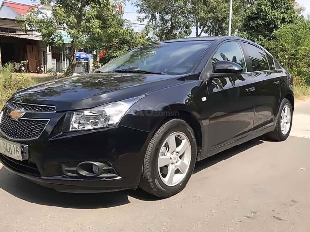 Bán Chevrolet Cruze đời 2014, màu đen số sàn0