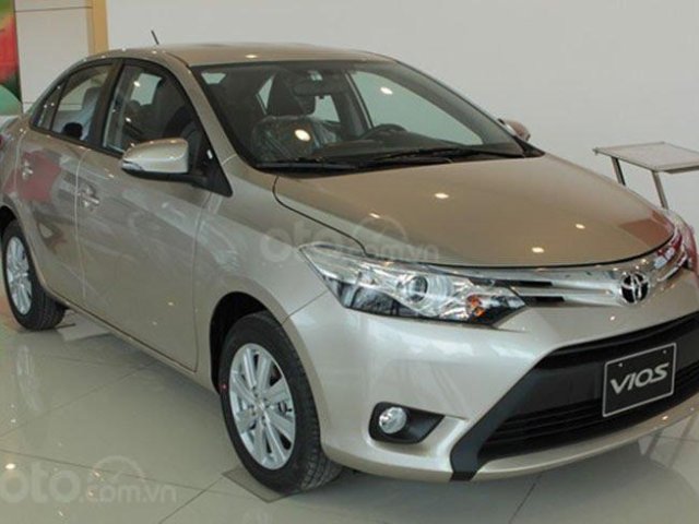 Cần bán Toyota Vios 1.5E CVT sản xuất 2019, màu nâu vàng (be)