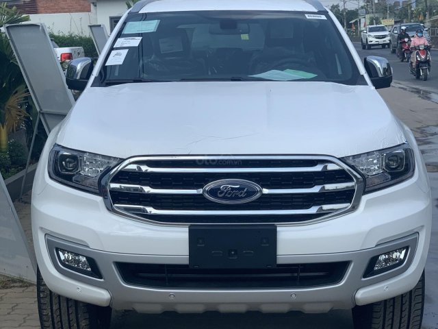 Ford Everest Titanium 2020, nhập khẩu nguyên chiếc, khuyến mãi lớn tặng tiền mặt và PK lên đến 70 triệu đồng, đủ màu xe