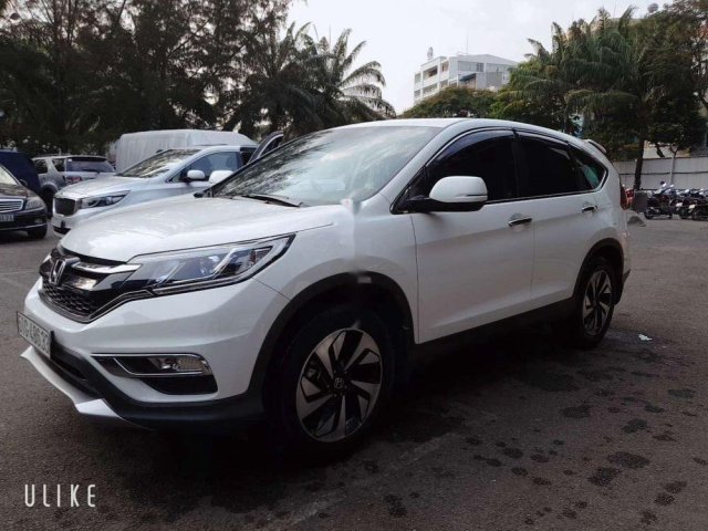 Bán Honda CR V sản xuất năm 2017, màu trắng còn mới, giá 900tr0