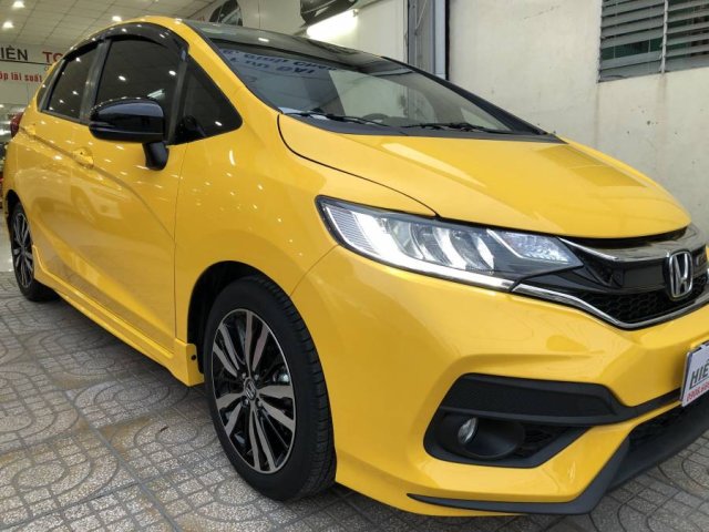 Bán Honda Jazz 1.5L đời 2019, màu vàng, nhập khẩu như mới