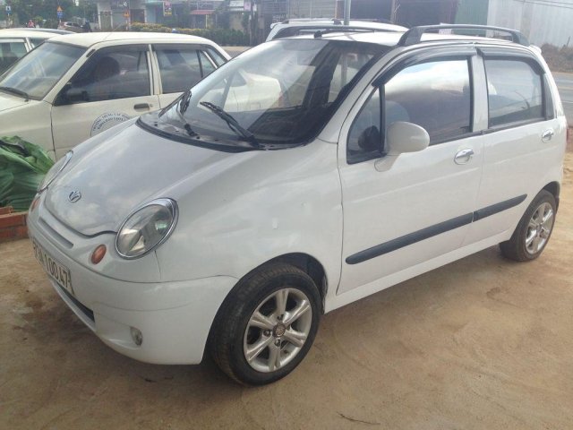 Cần bán xe Daewoo Matiz năm sản xuất 2008, màu trắng, giá cạnh tranh0